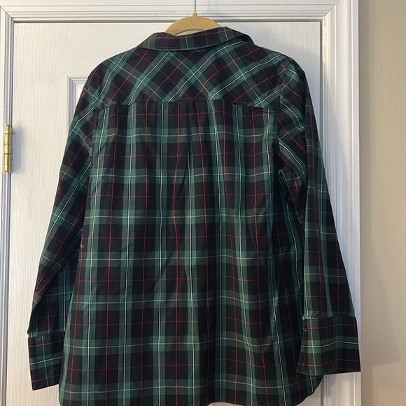 Talbots Plaid Button-Up Shirt size12 P - Picture 6 of 9